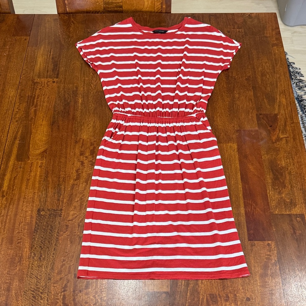 Banana Republic Red and White Striped T-Shirt Dress w/ Pockets and Cinched Waist